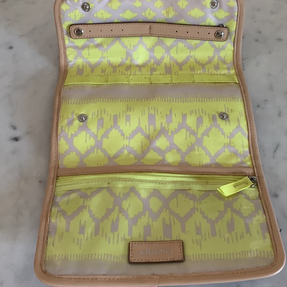 Stella & Dot jewelry travel wrap case - Picture 3 of 4